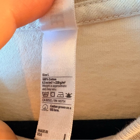 Pebby Forevee Fierce Female side slit Graphic Tee Shirt womens size large L - Picture 8 of 8